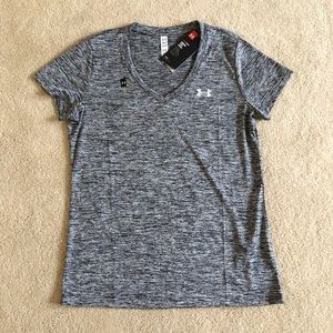 Under Armour Womans Gray V-neck T Shirt size Small NEW